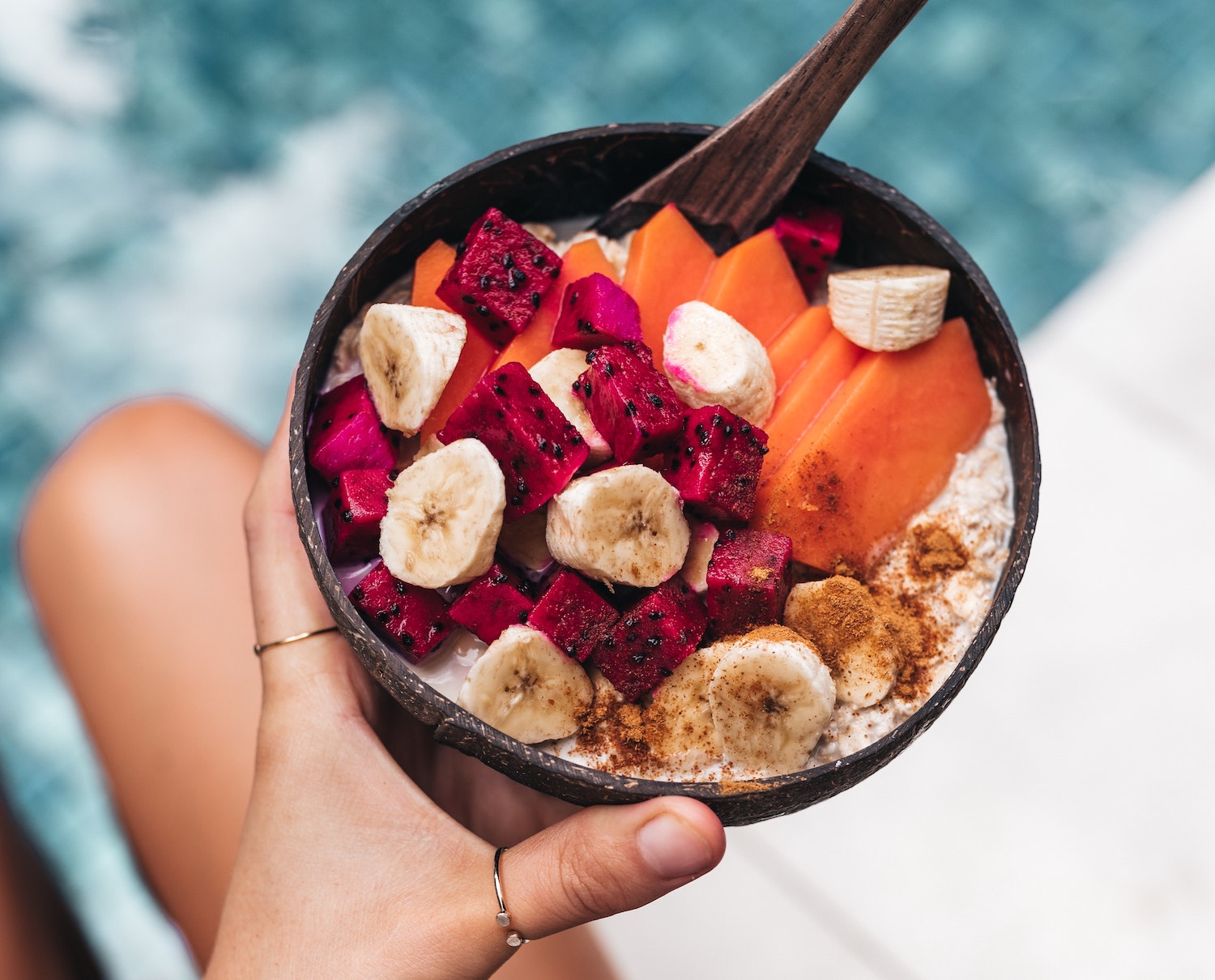 benefits of a healthy diet breakfast oatmeal bowl